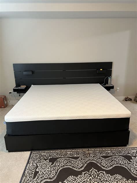 Bed in a Box (White) 